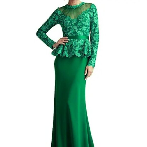 Tadashi Shoji Emerald Green Lata Embroidered Belted Peplum Gown is available for purchase on au PAY Market - Imported Goods Online Store Co.Ltd. | au PAY Market - Online Shopping Site Tadashi Shoji Emerald Green Lata Embroidered Belted Peplum Gown is available for purchase on au PAY Market - Imported Goods Online Store Co.Ltd. | au PAY Market - Online Shopping Site